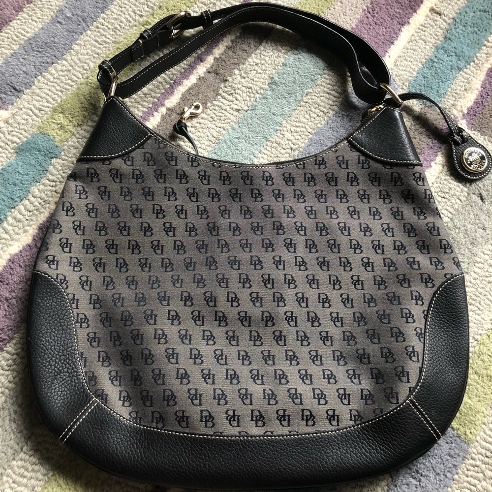 Dooney & Bourke Purse